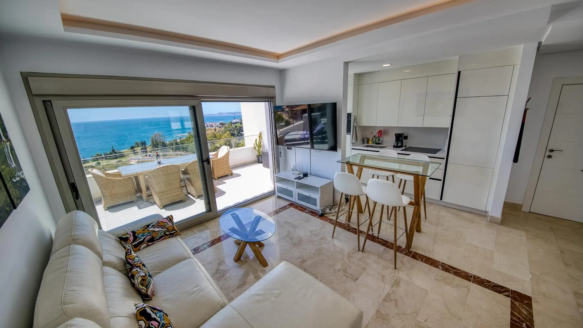 Penthouse Carabela Seaviews Apartment Benalmadena 0*,
