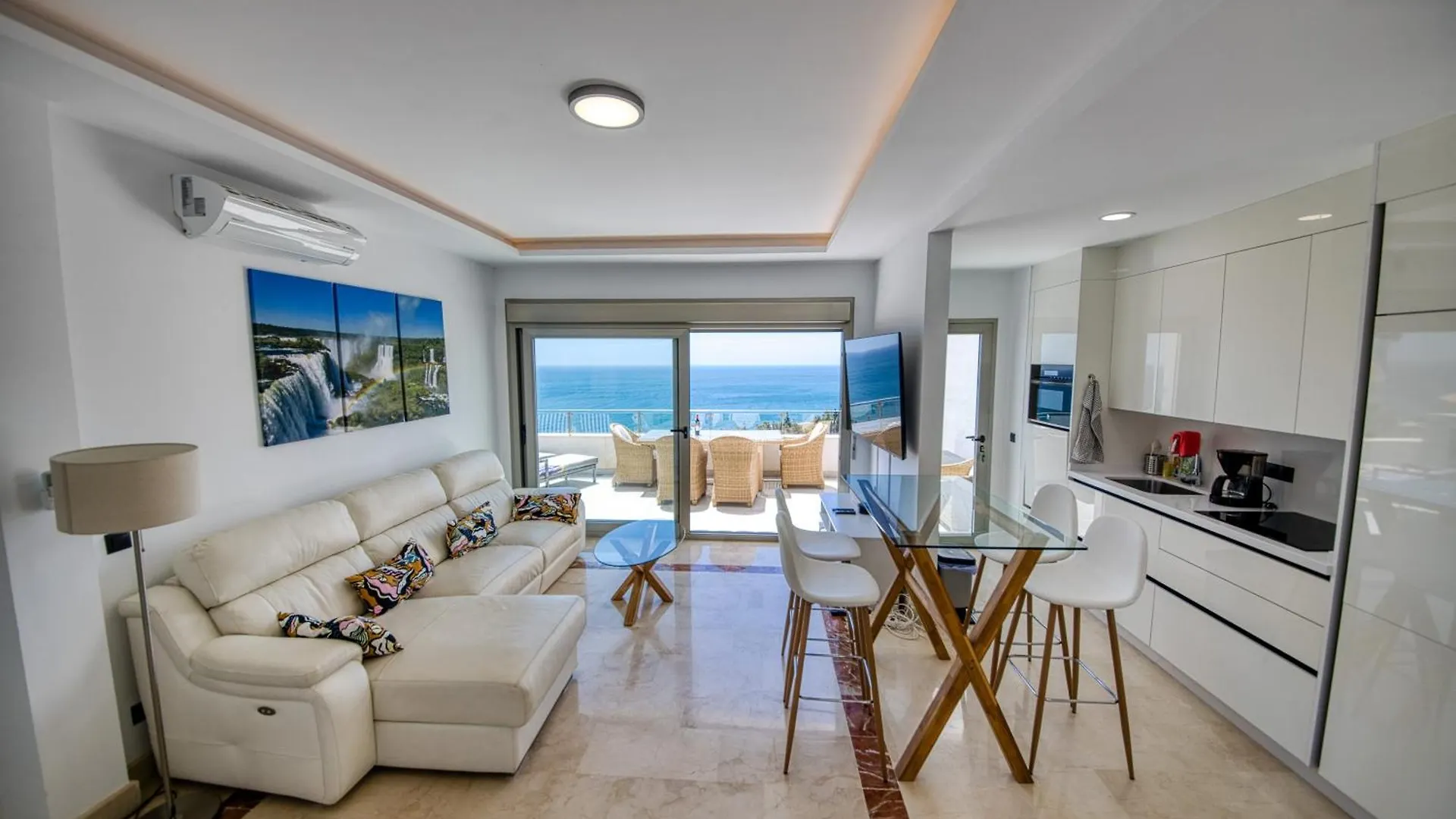 Penthouse Carabela Seaviews location